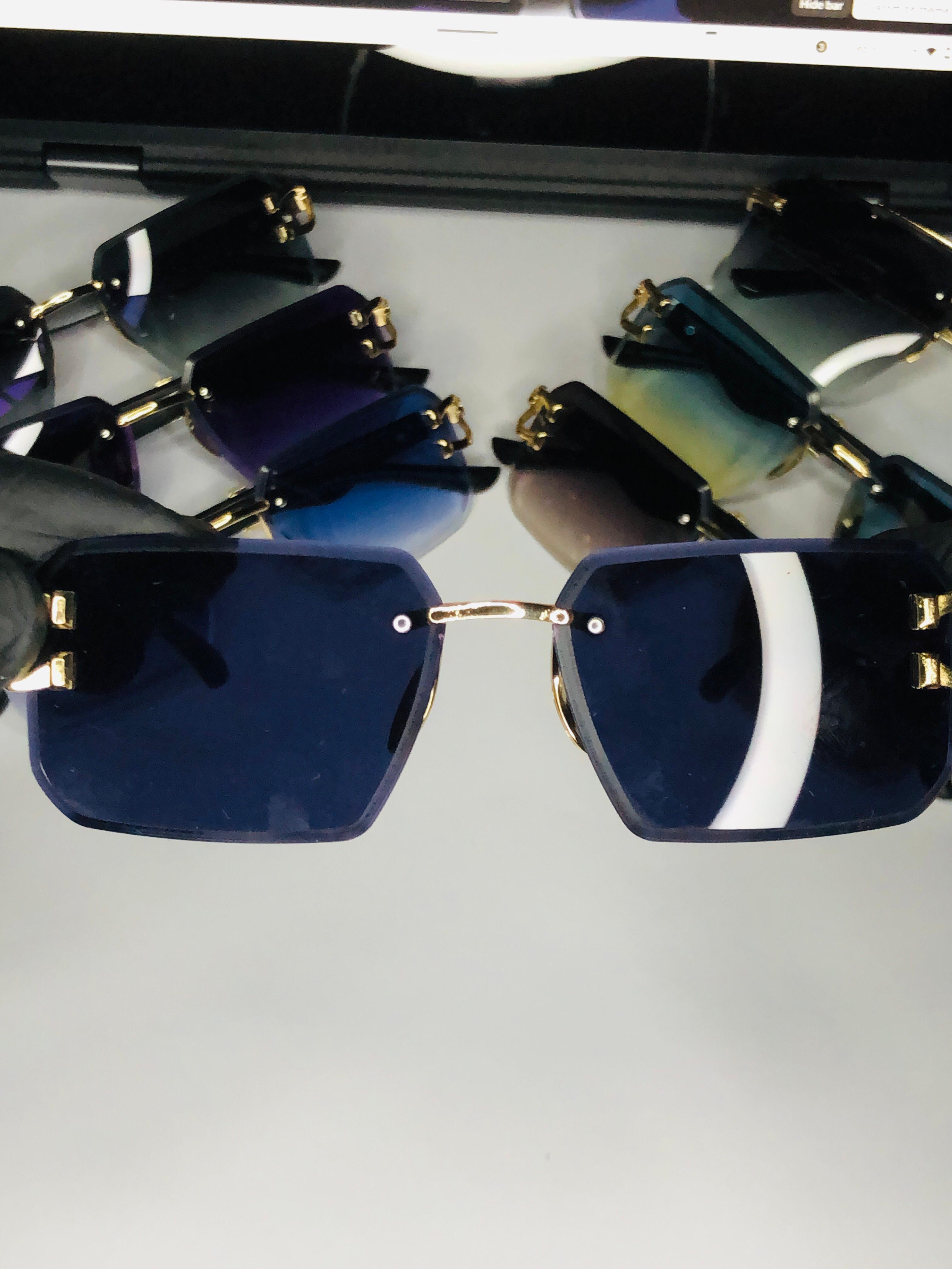 Aura glasses