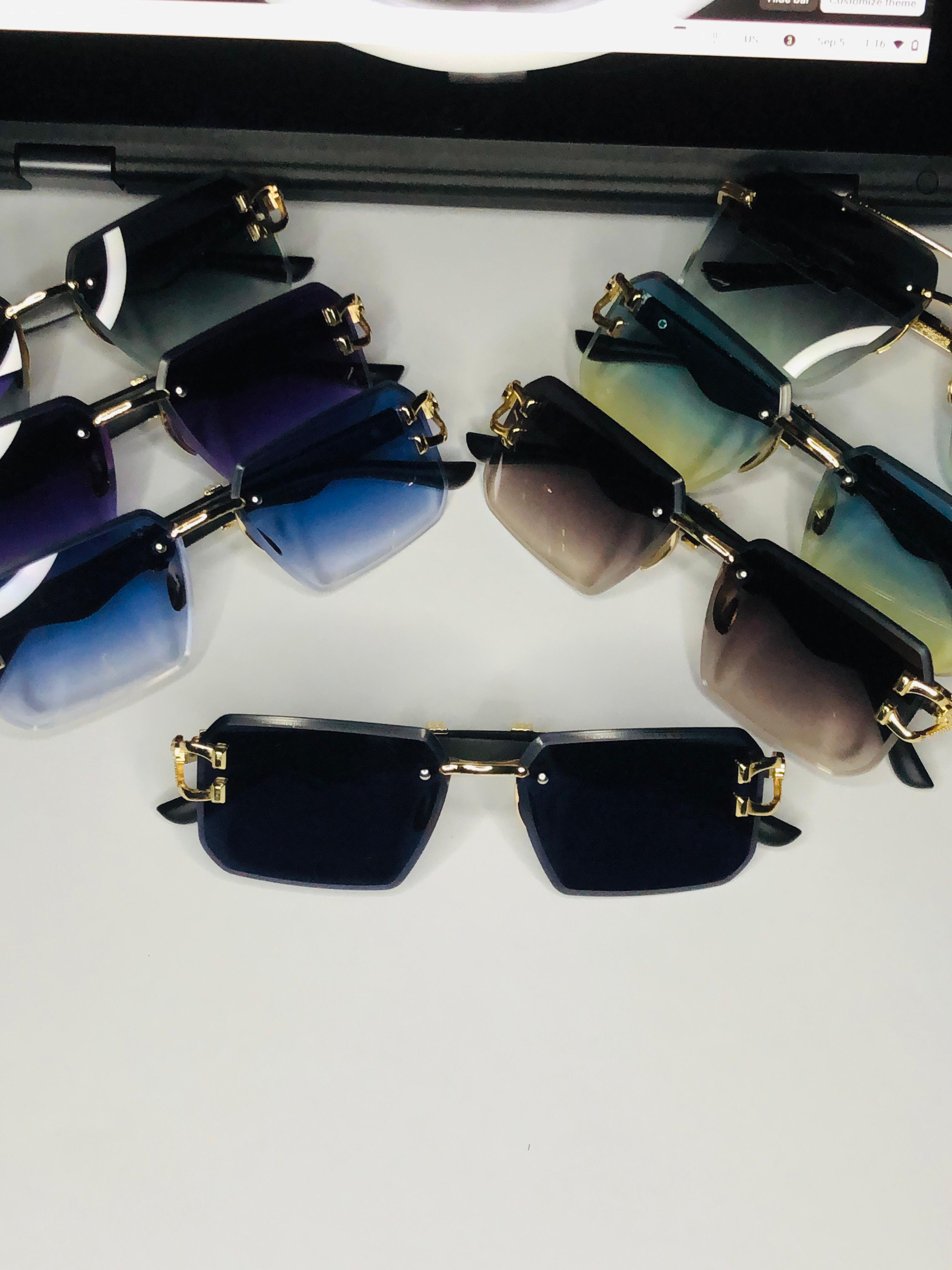 Aura glasses